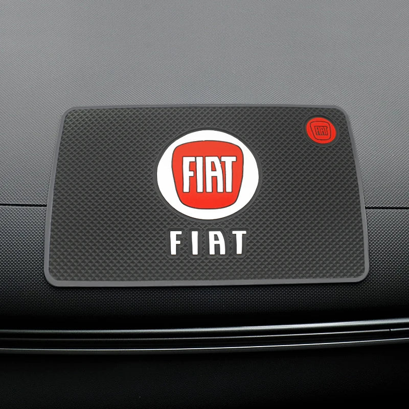 Tapete antiderrapante Fiat para painel automotivo - ideal para celular
